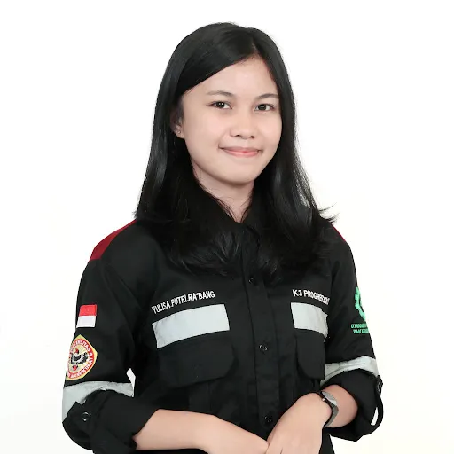 Profil CV Yulisa putri