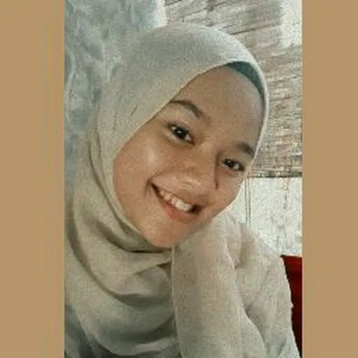 Profil CV Zahra Zakiya